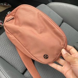 lululemon belt bag